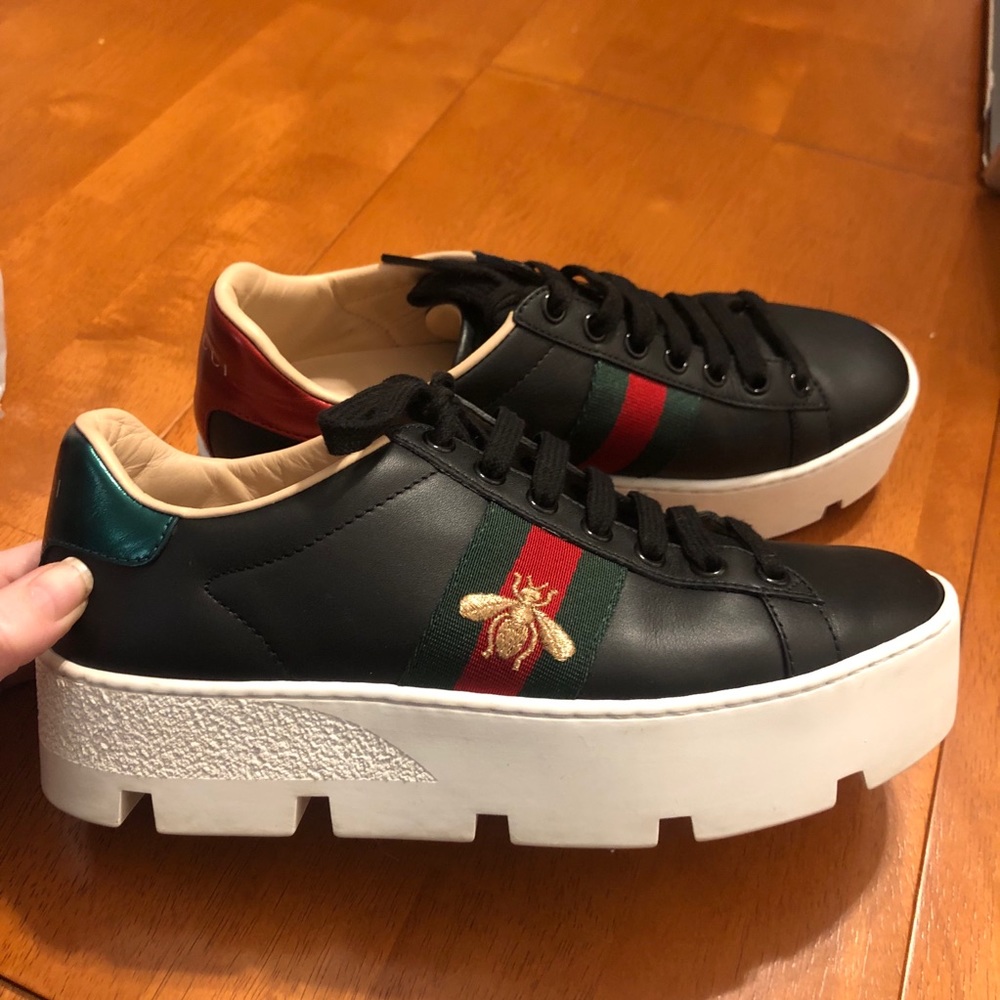 Gucci New Ace Platform Bee Sneakers w/receipt/box